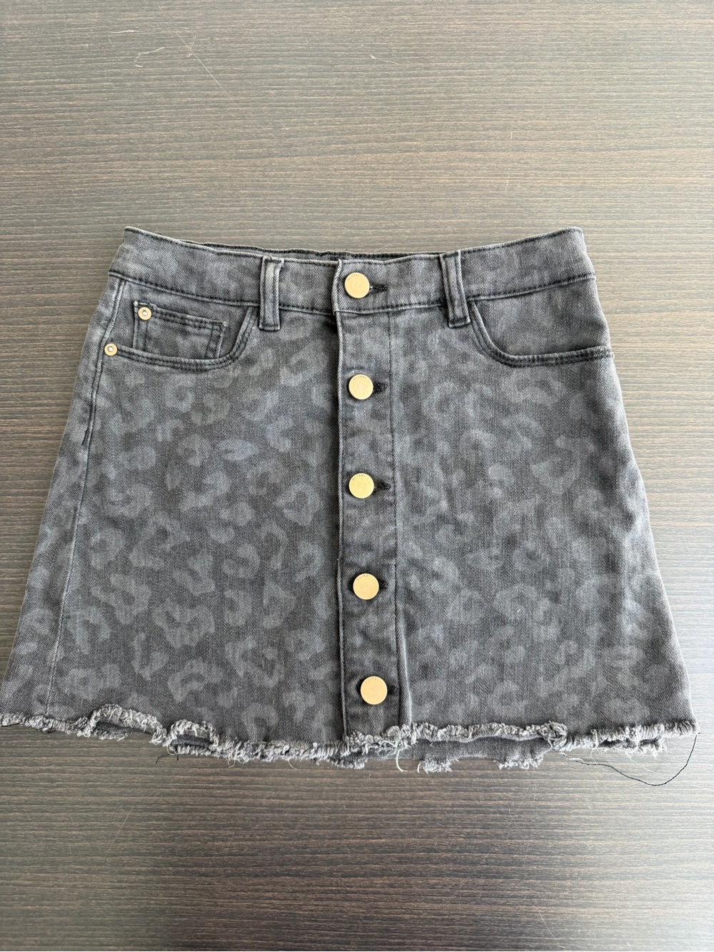DL1961 Gray Leopard-Print Button Mini Skirt
